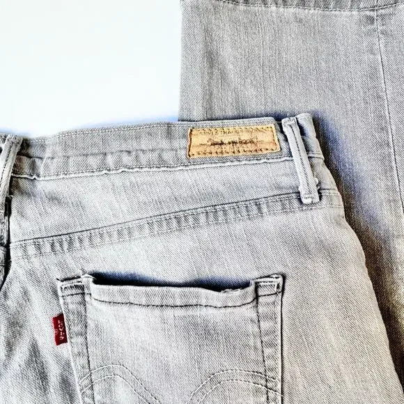 Levi's The Original Jean Grey Mid Rise Straight Leg Boyfriend Jeans 10 Medium - Picture 9 of 12